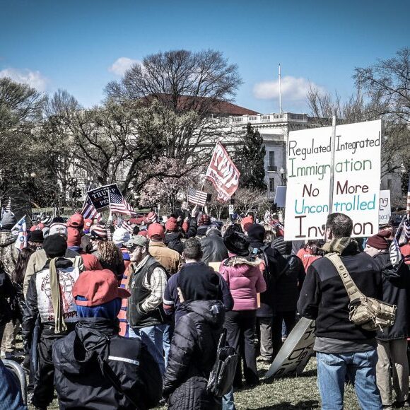 Pro-Trump_Rallies_Washington_DC_March_2017-1021x580